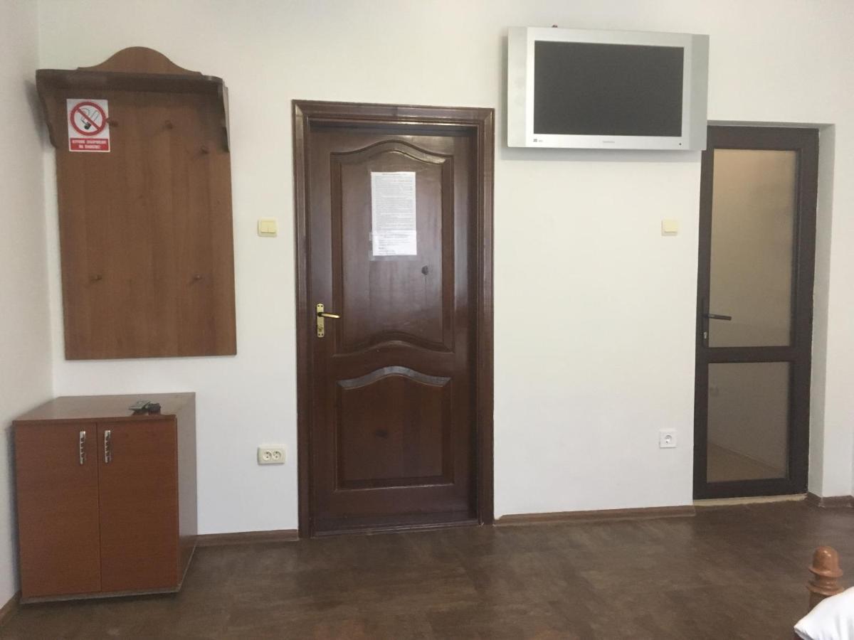 Міні-Готель Нептун Rivne Dış mekan fotoğraf